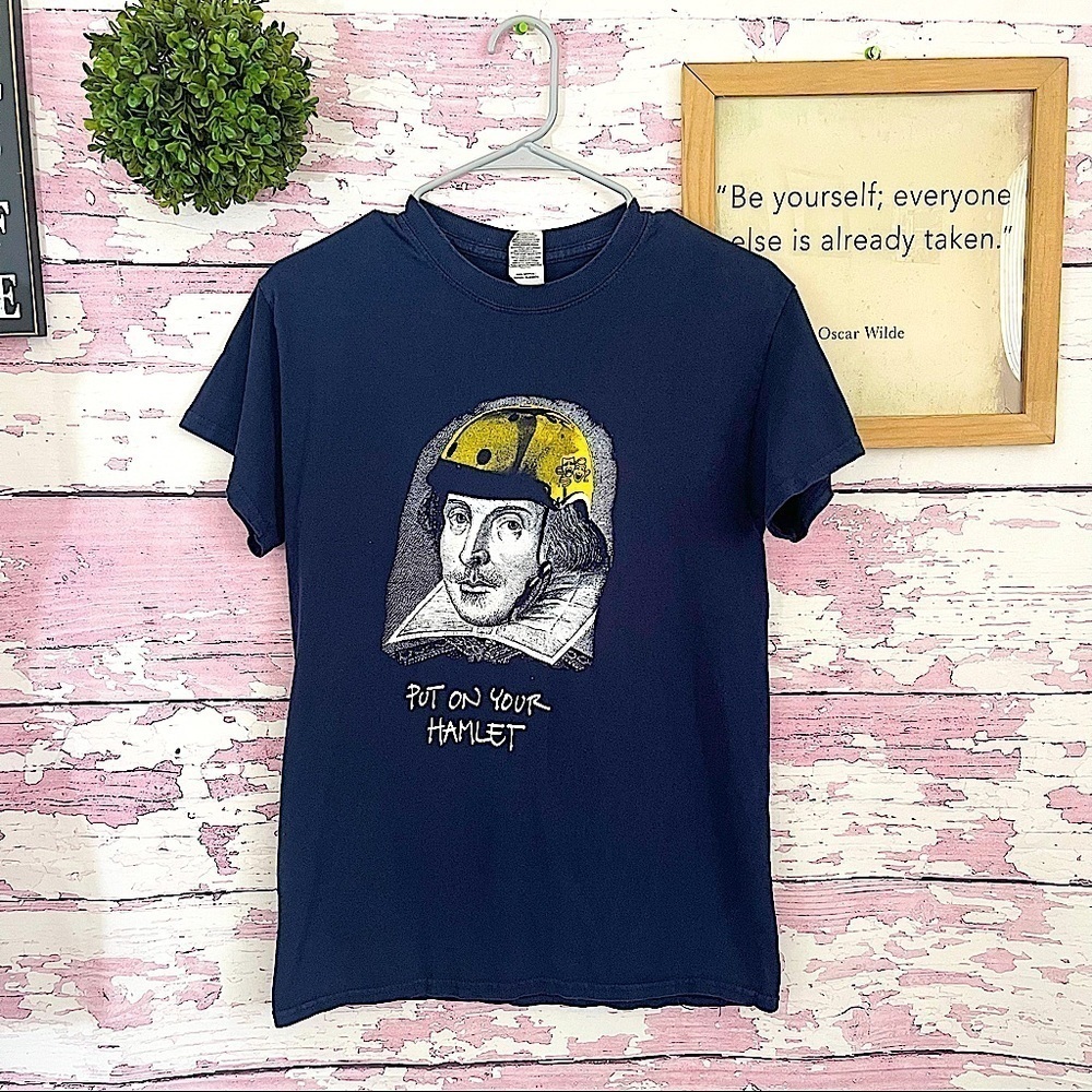 PUT ON YOUR HAMLET Junior Thespian T-shirt Small